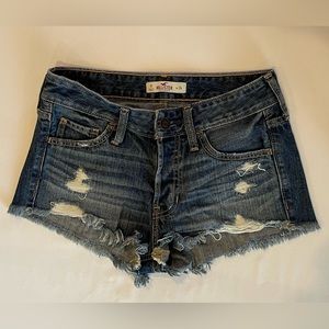 Hollister Button Fly Distressed Jean Short | Size: 0/W24